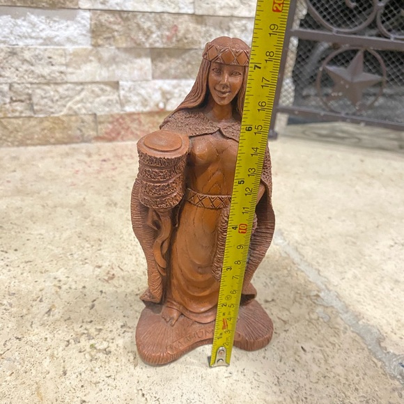 CocoJoes of Hawaii Queen Regent Kaahumanu Vintage Hapa Wood Statue 7.5" w/Tags - Picture 7 of 7